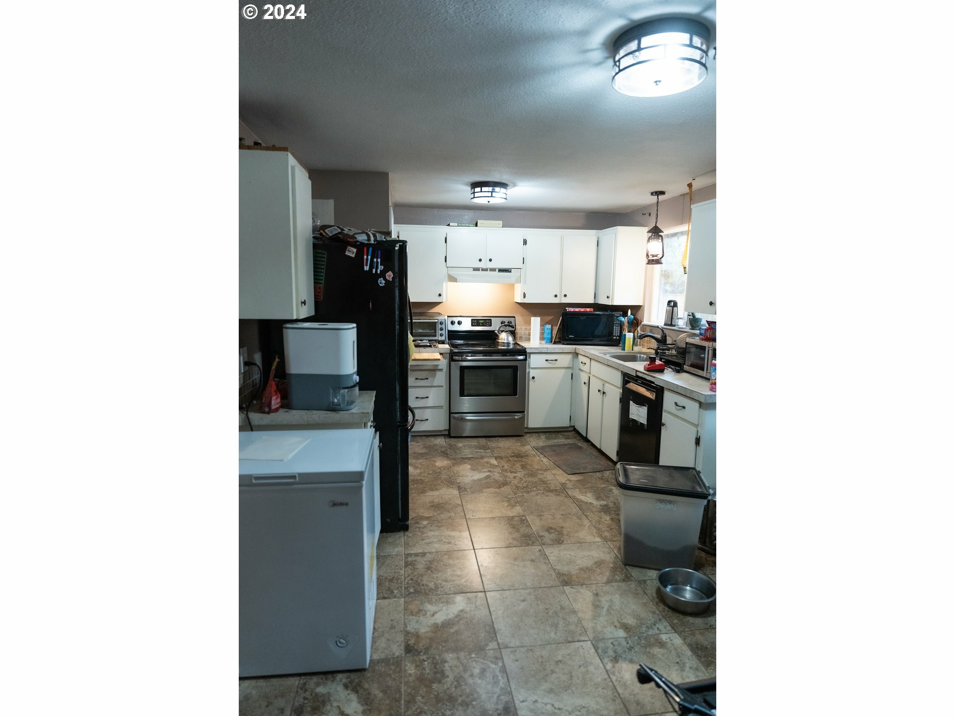 Property Photo:  1047 SE Fir Grove Loop  OR 97123 