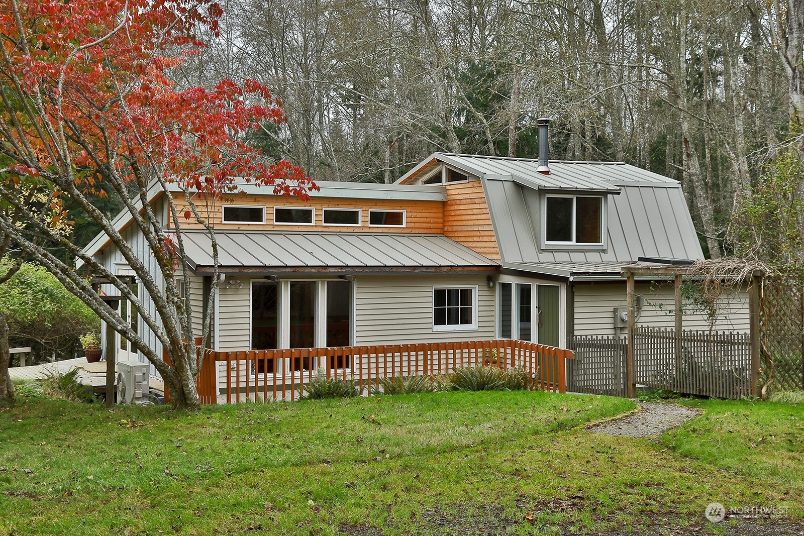 Property Photo:  333 Whitewebs Lane  WA 98253 