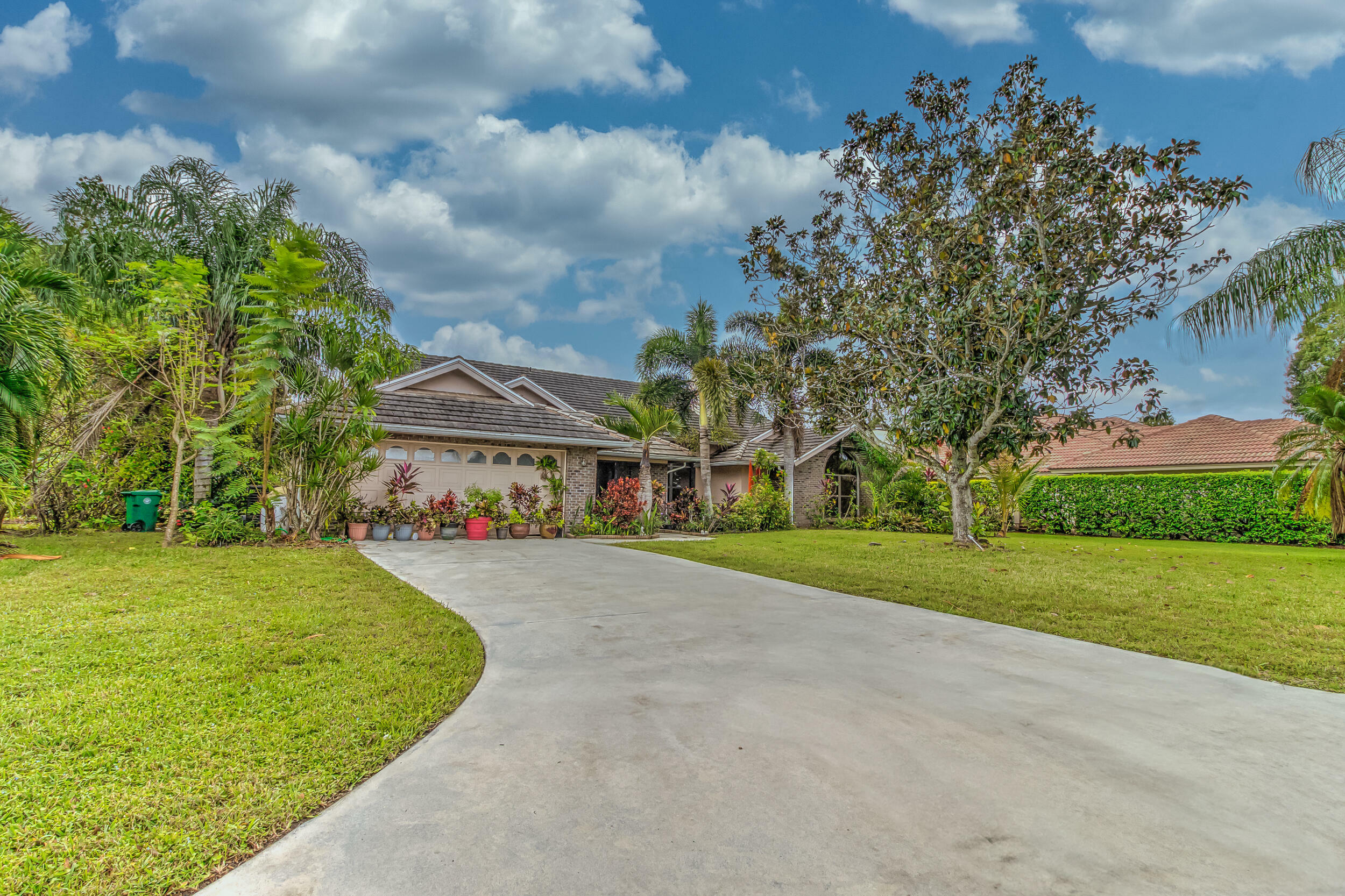 Property Photo:  1138 SW Greenbriar Cove  FL 34986 