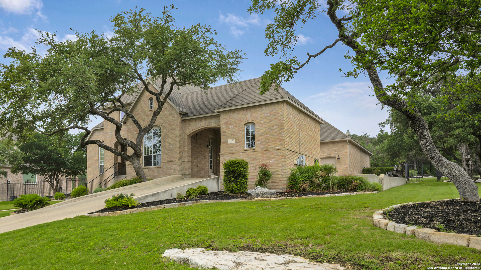 Property Photo:  1715 Palmer Vw  TX 78260 