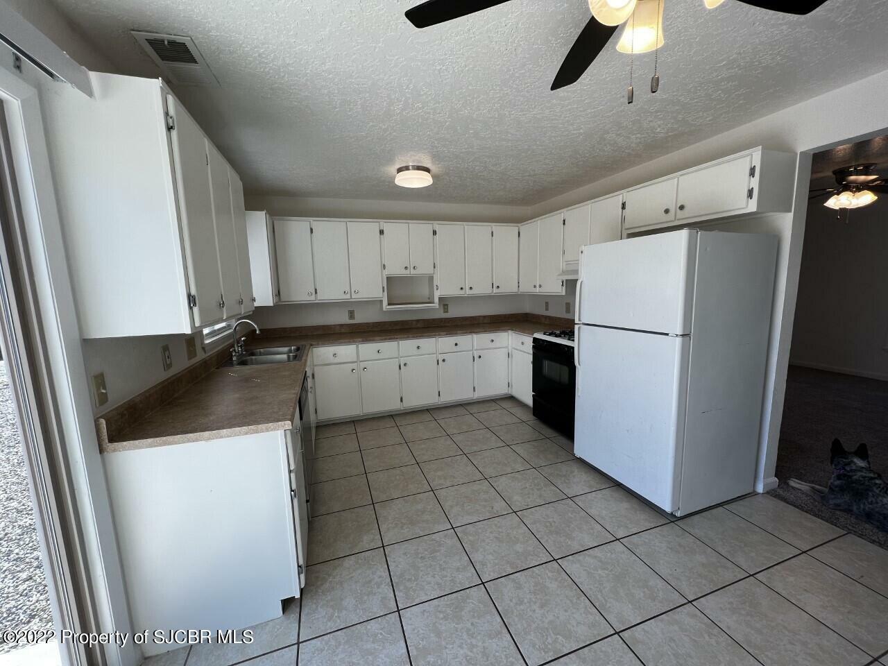 Property Photo:  1204 N Gladeview Drive  NM 87401 