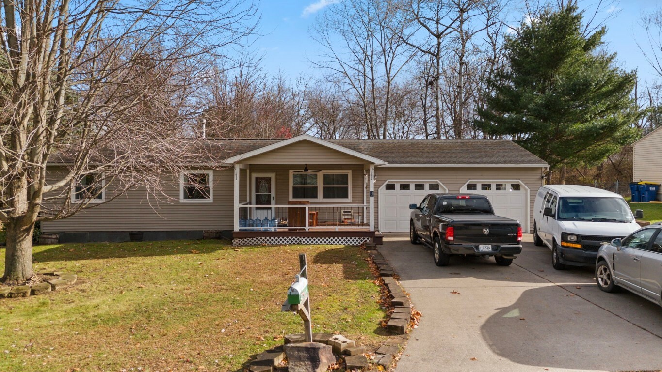 Property Photo:  3 Lori Drive  NY 13732 