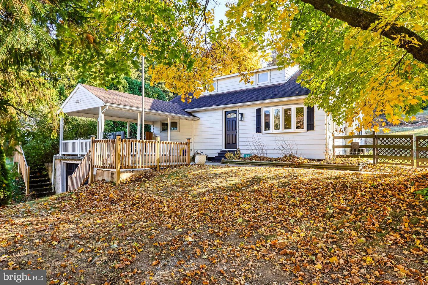 Property Photo: 1802 Moselem Springs Road PA 19526