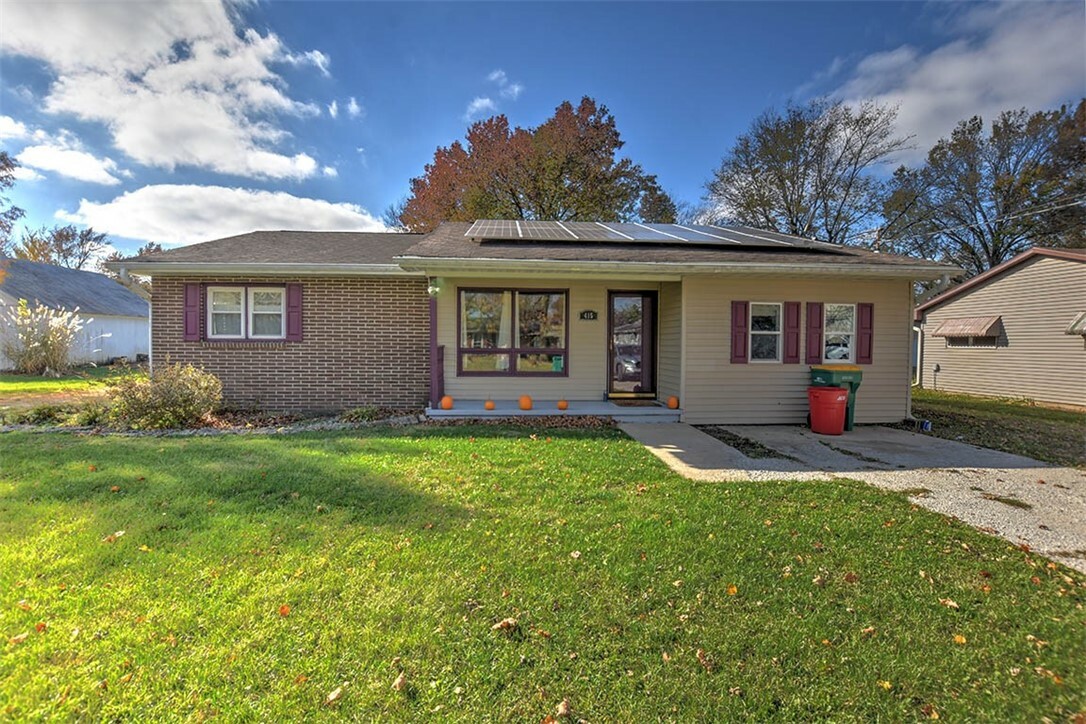 Property Photo: 415 N Lincoln Street IL 61818