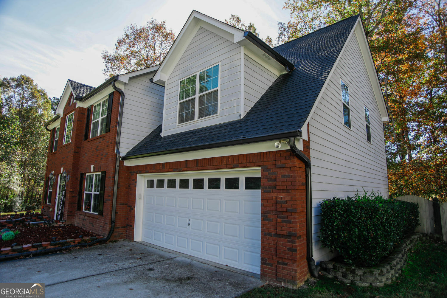 Property Photo:  981 Wisteria View Court SE  GA 30019 