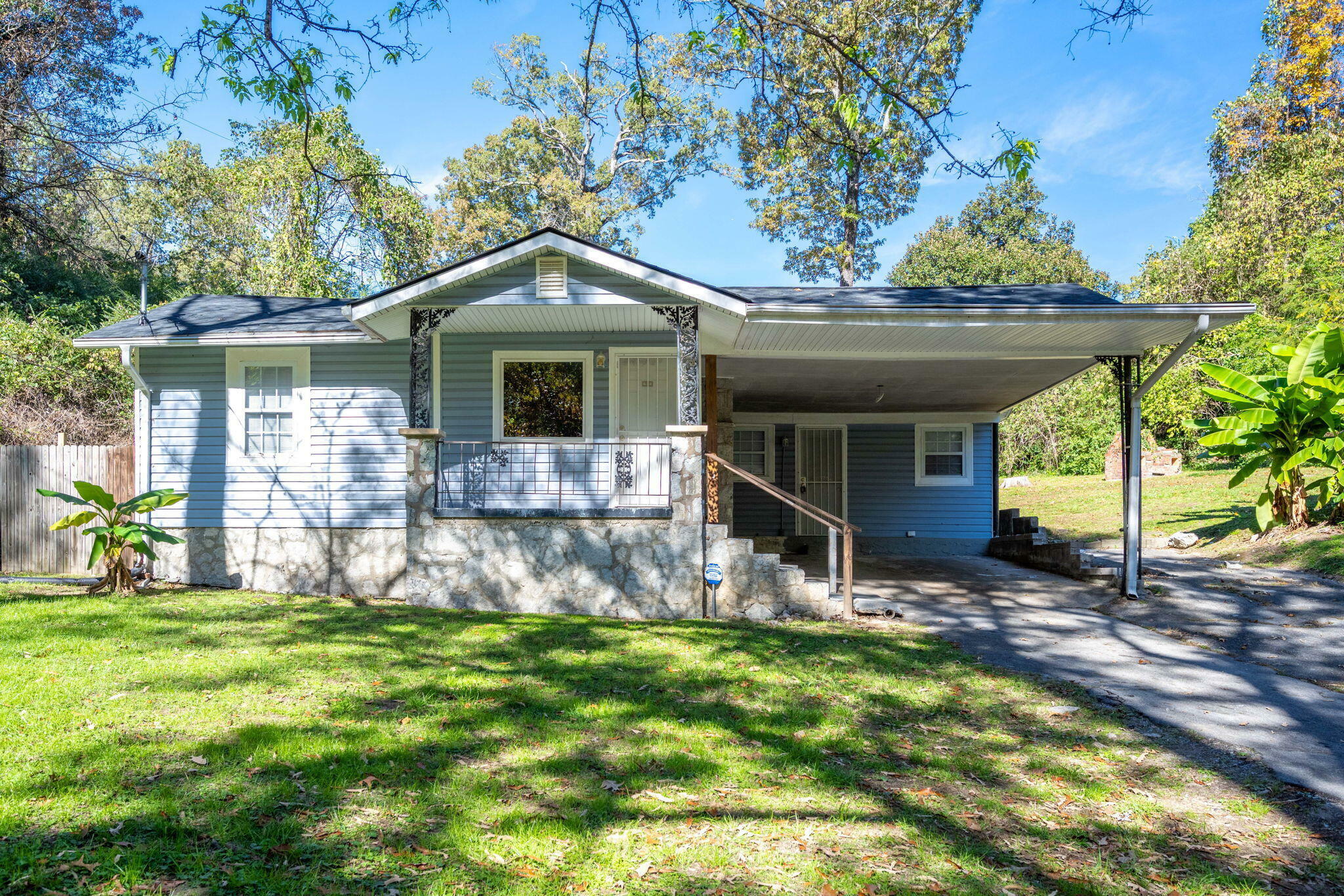 Property Photo:  1015 Shallowford Road  TN 37411 