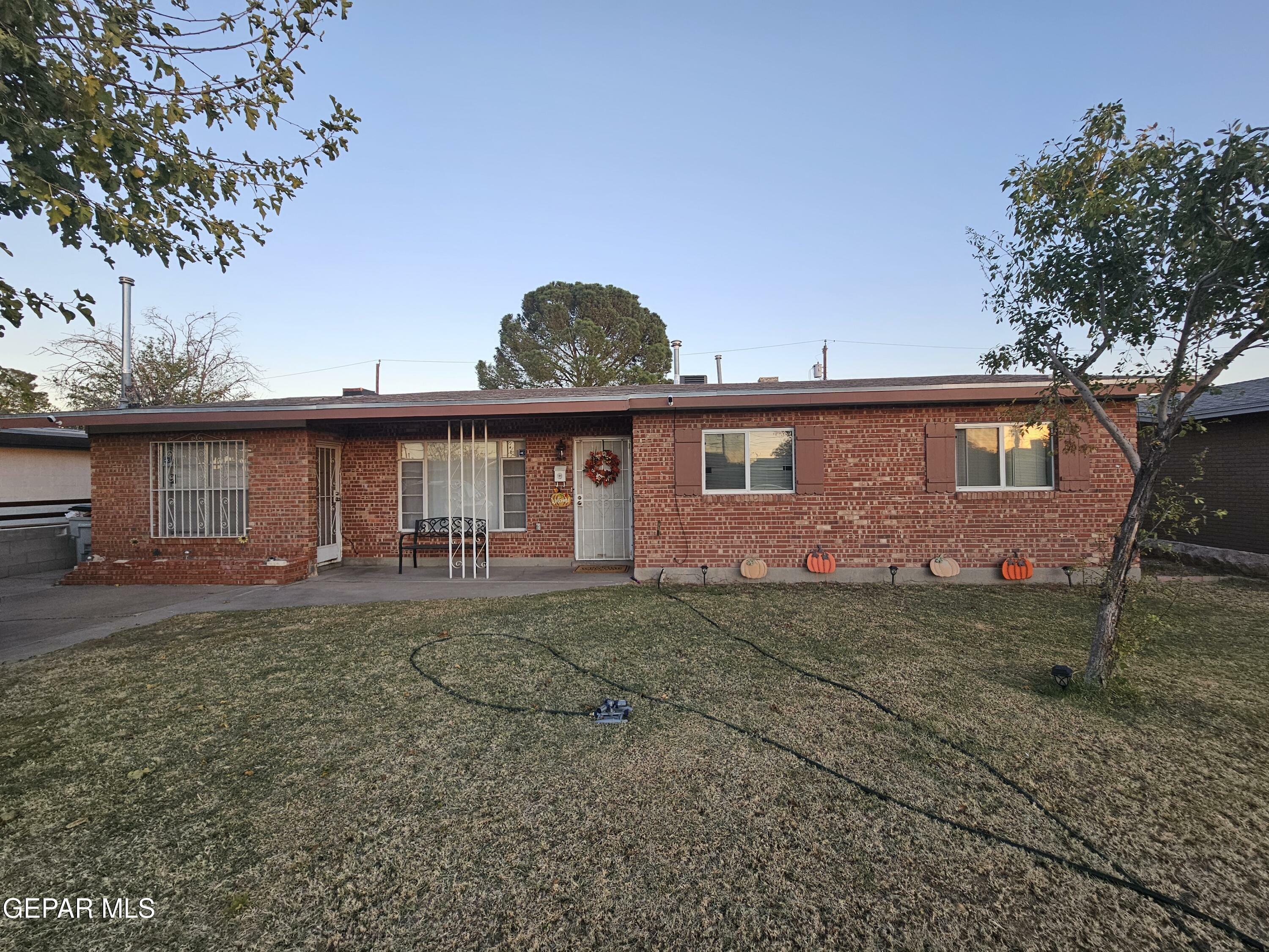 470 Crestwood Place  El Paso TX 79907 photo