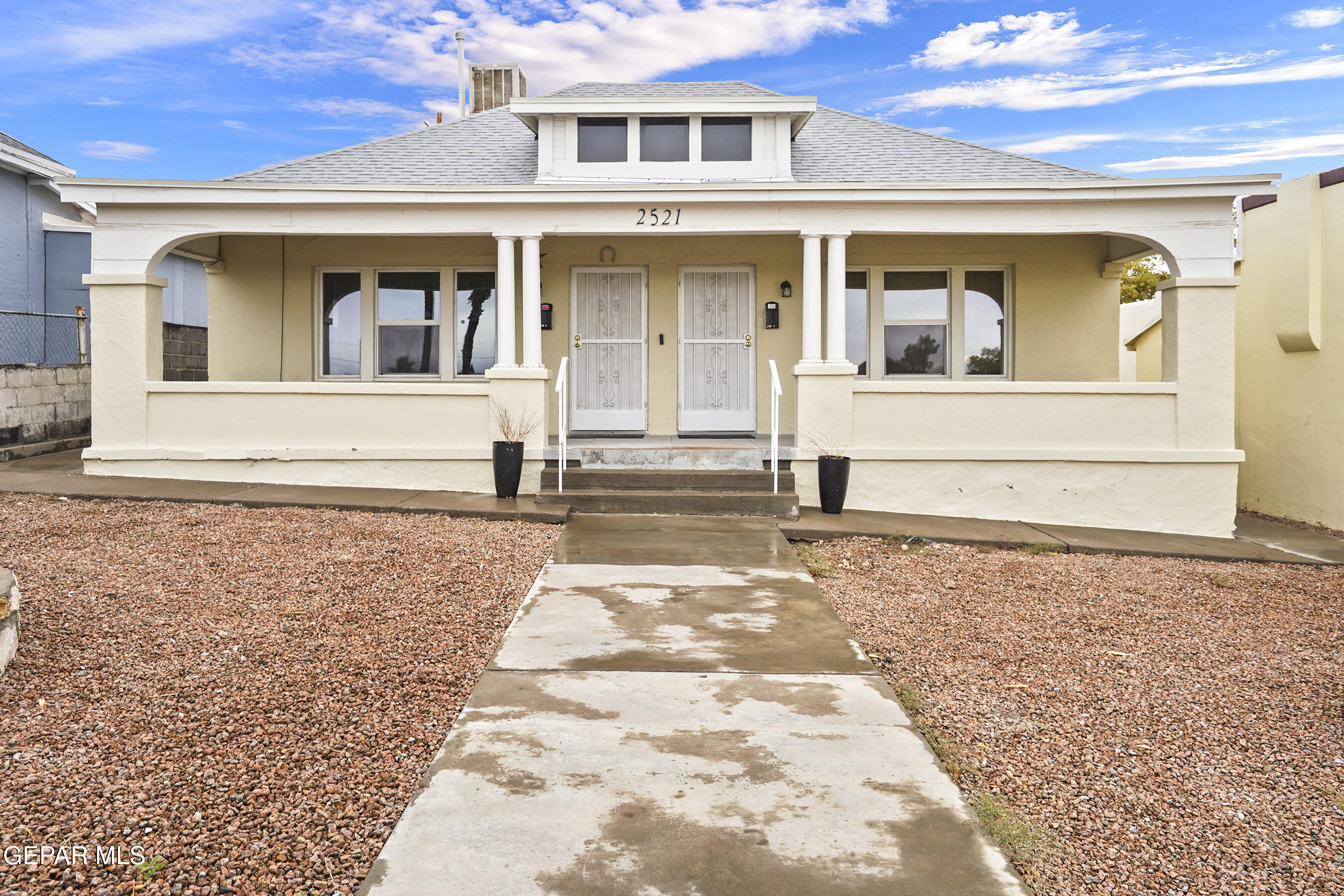 Property Photo: 2521 Federal Avenue B TX 79930