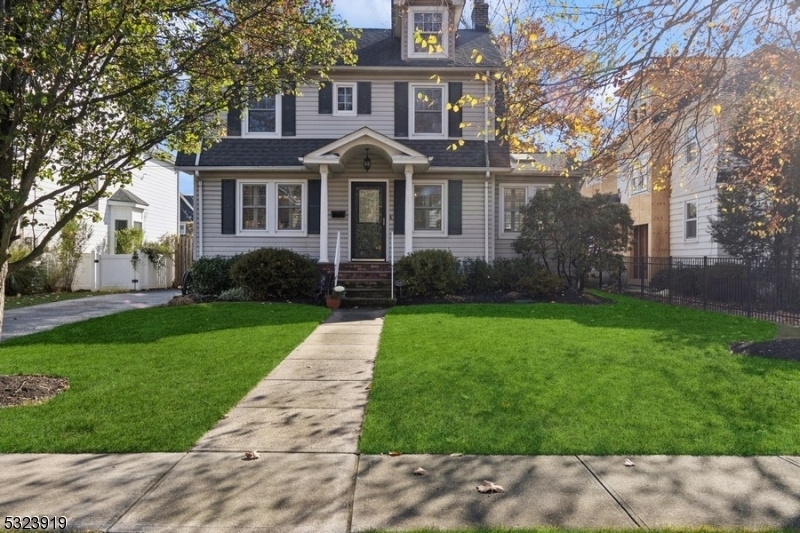 Property Photo:  542 Arlington Ave  NJ 07090 