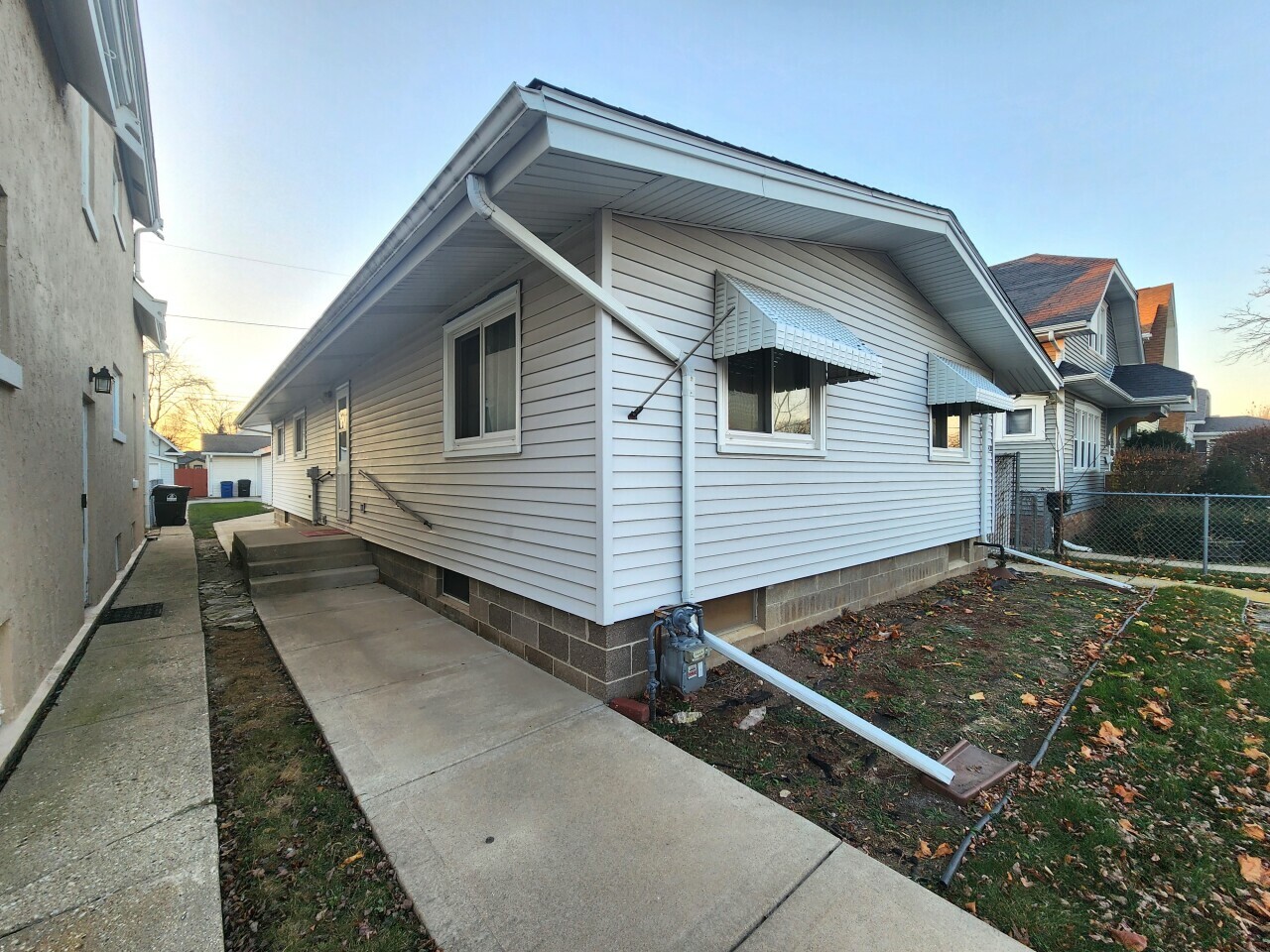 Property Photo:  2052 Thurston Ave  WI 53403 