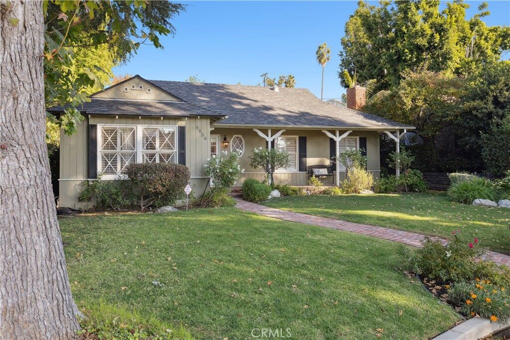 Property Photo:  4556 Nagle Avenue  CA 91423 