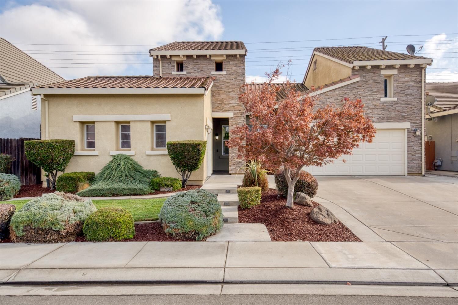 Property Photo:  3012 Dovehouse Court  CA 95355 