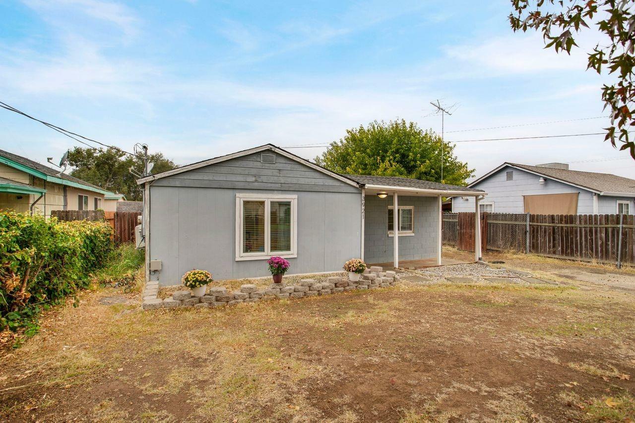 Property Photo:  3921 Dayton Street  CA 95838 