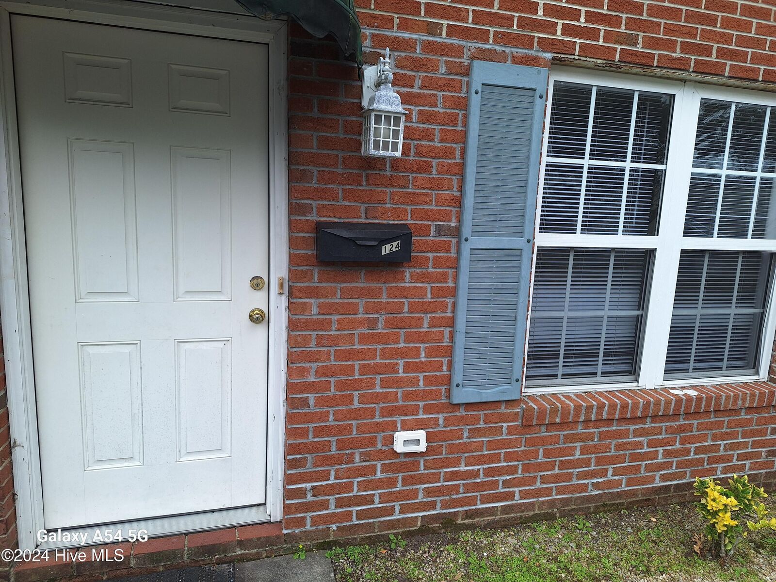 Property Photo:  124 Short Street  NC 28516 