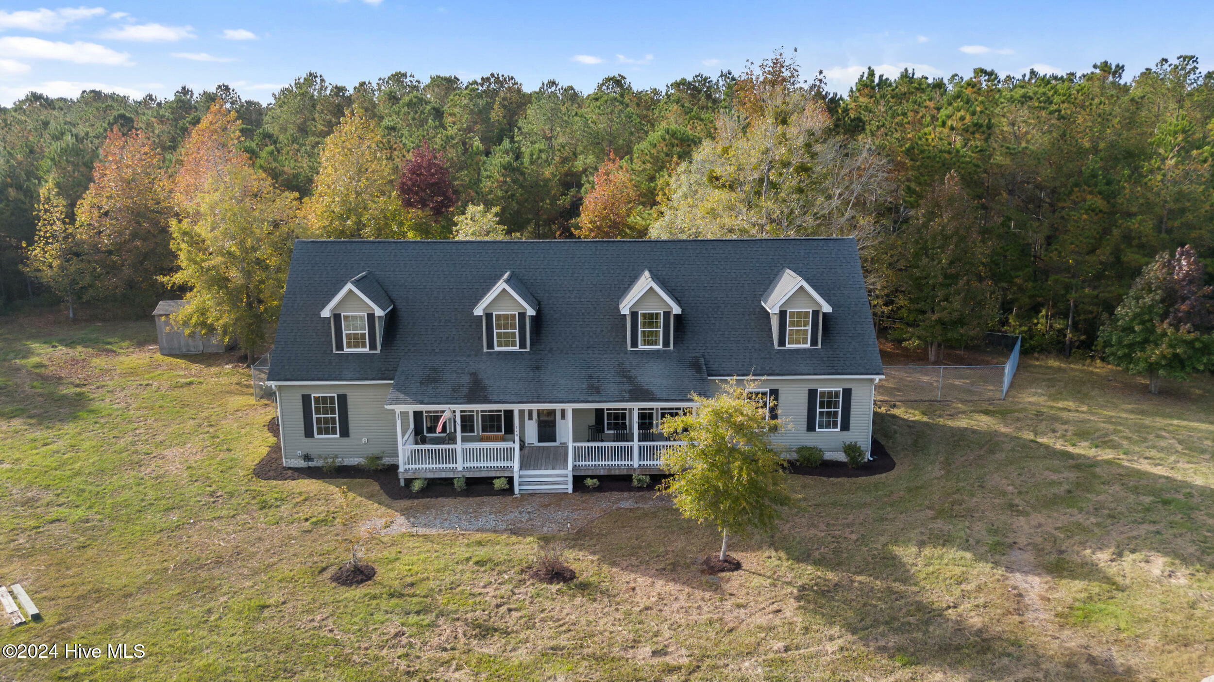 Property Photo: 140 Callaway Court NC 28443