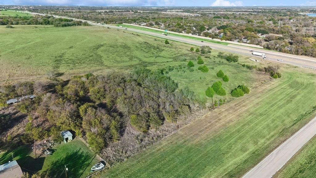 Property Photo:  Tbd S I-35 S I-35  TX 75165 