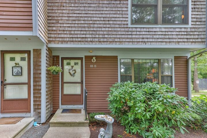 Property Photo:  195 Falmouth Rd 18E  MA 02649 