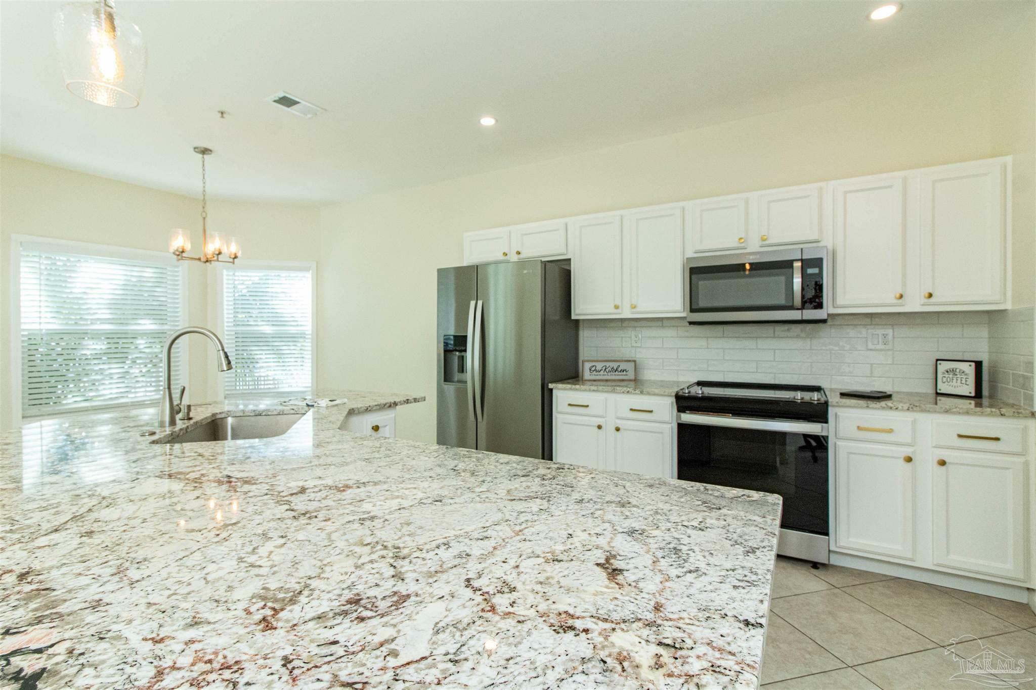 Property Photo:  212 Harbor Blvd 102  FL 32541 