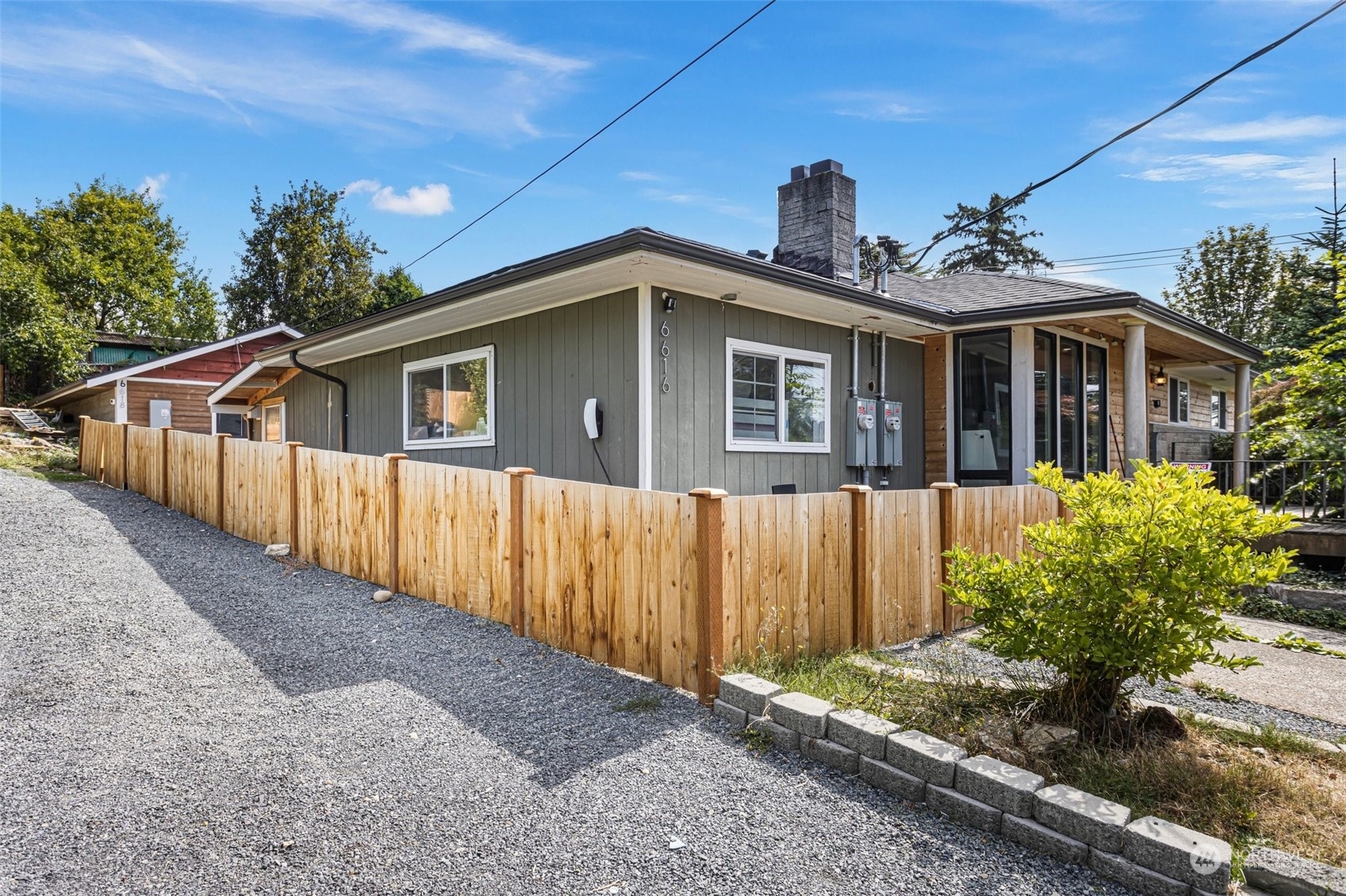 Property Photo:  6616 43rd Avenue S  WA 98118 