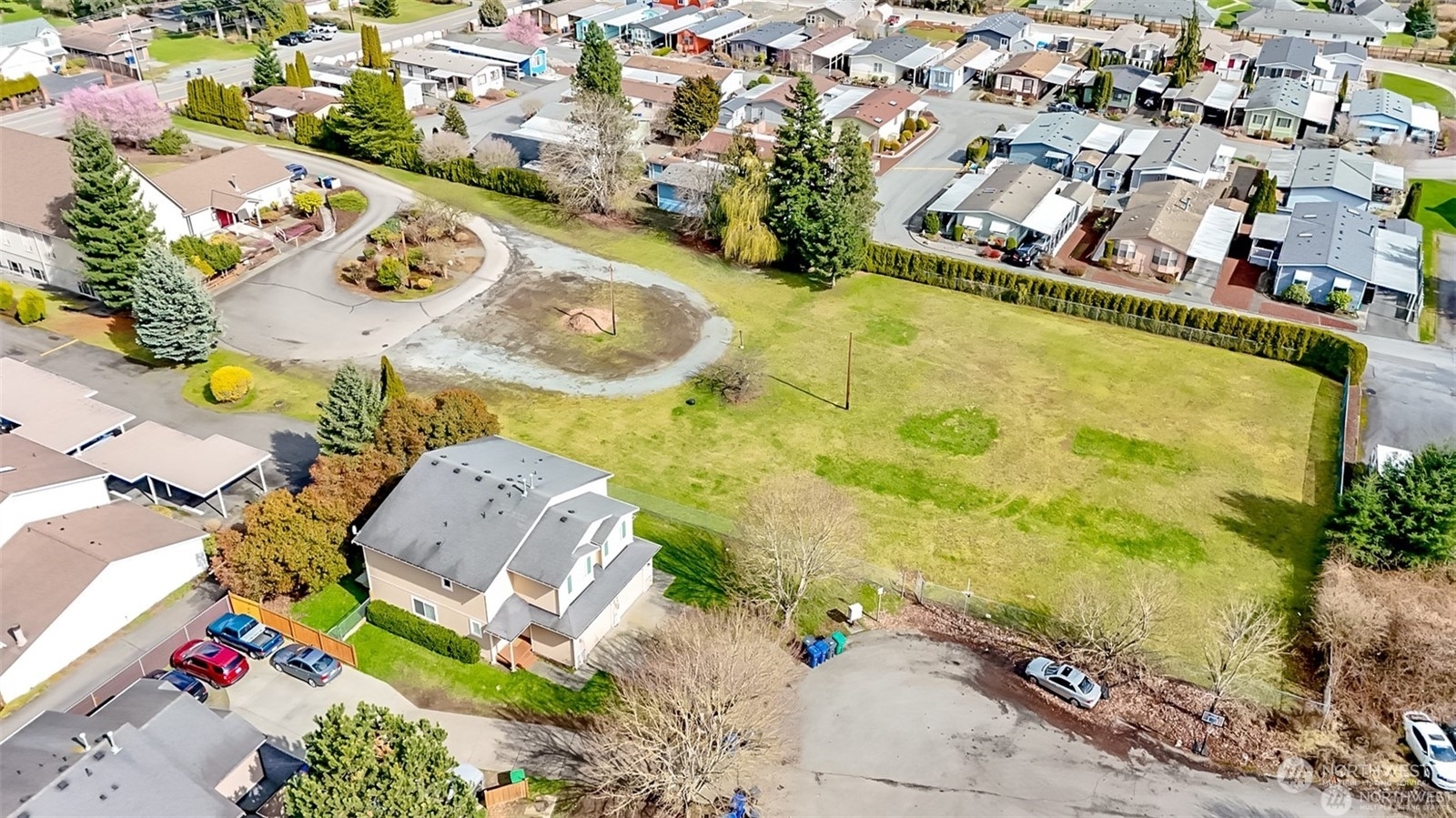 Property Photo:  8207 43rd Avenue NE  WA 98270 