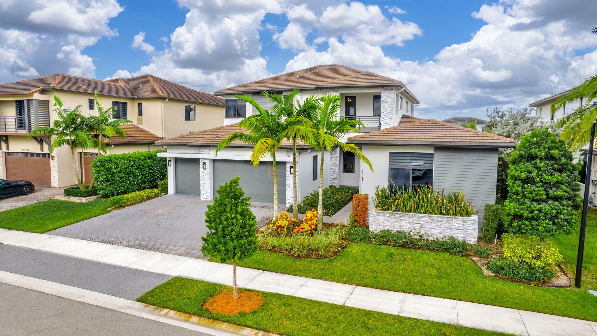 Property Photo:  10780 Estuary Drive  FL 33076 