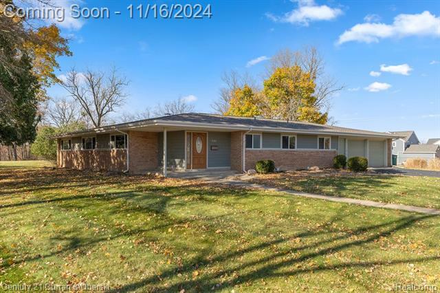 Property Photo:  446 Linden Court  MI 48176 