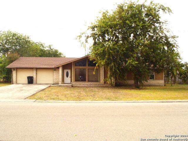 2442 Quail Ridge Dr  New Braunfels TX 78130 photo