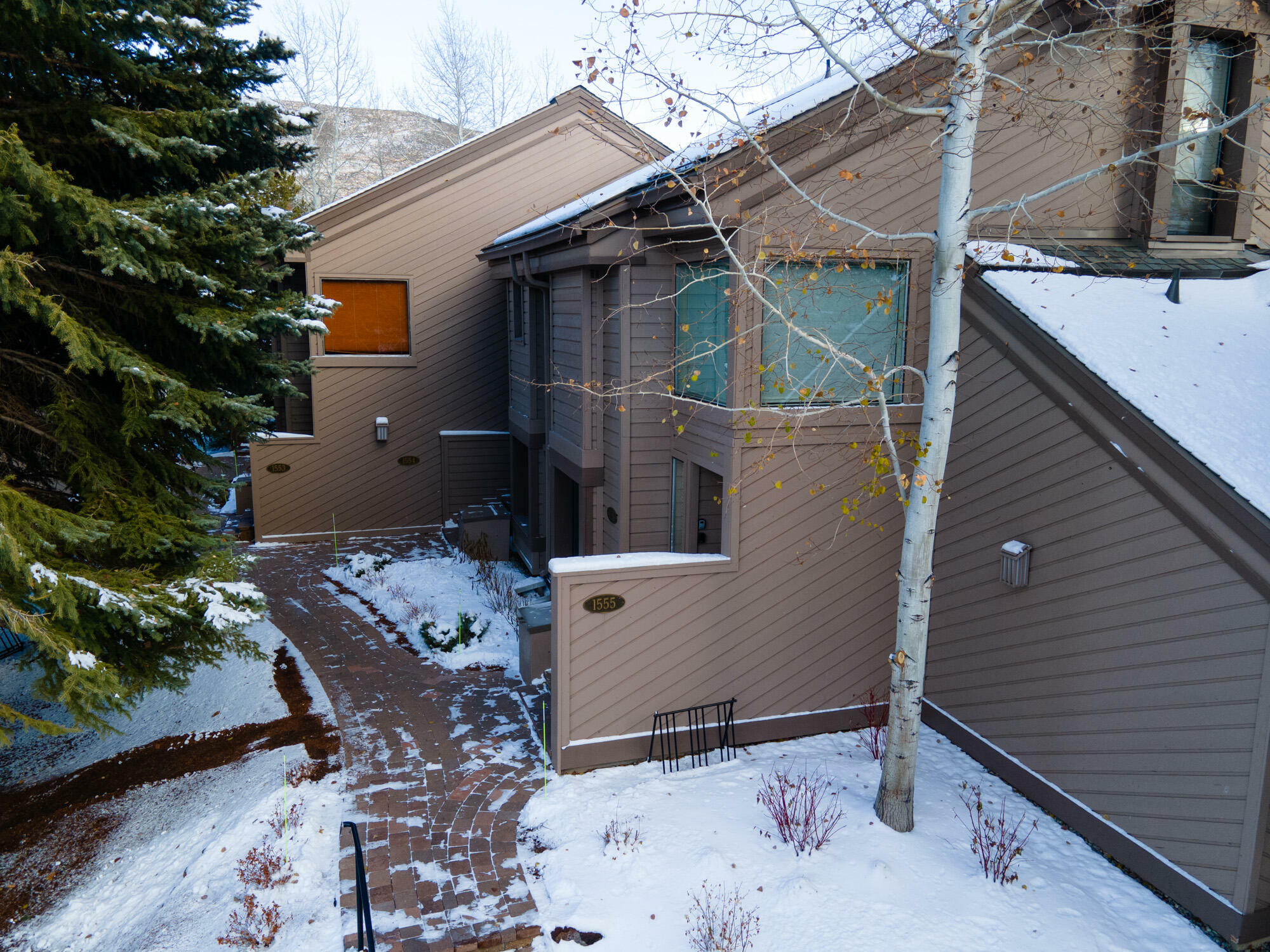 Property Photo:  1554 Snow Creek Condo Dr  ID 83353 