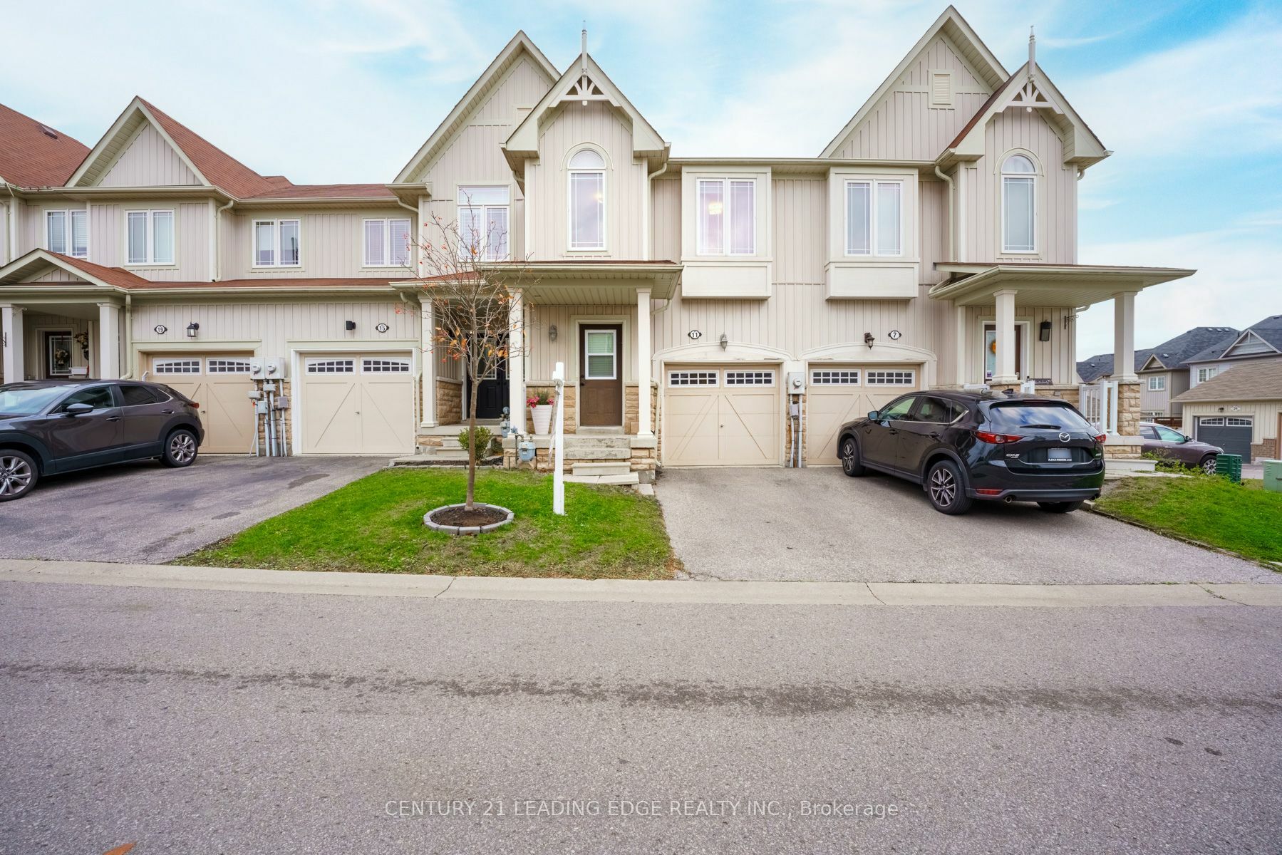 11 Connell Lane  Clarington ON L1C 0J5 photo