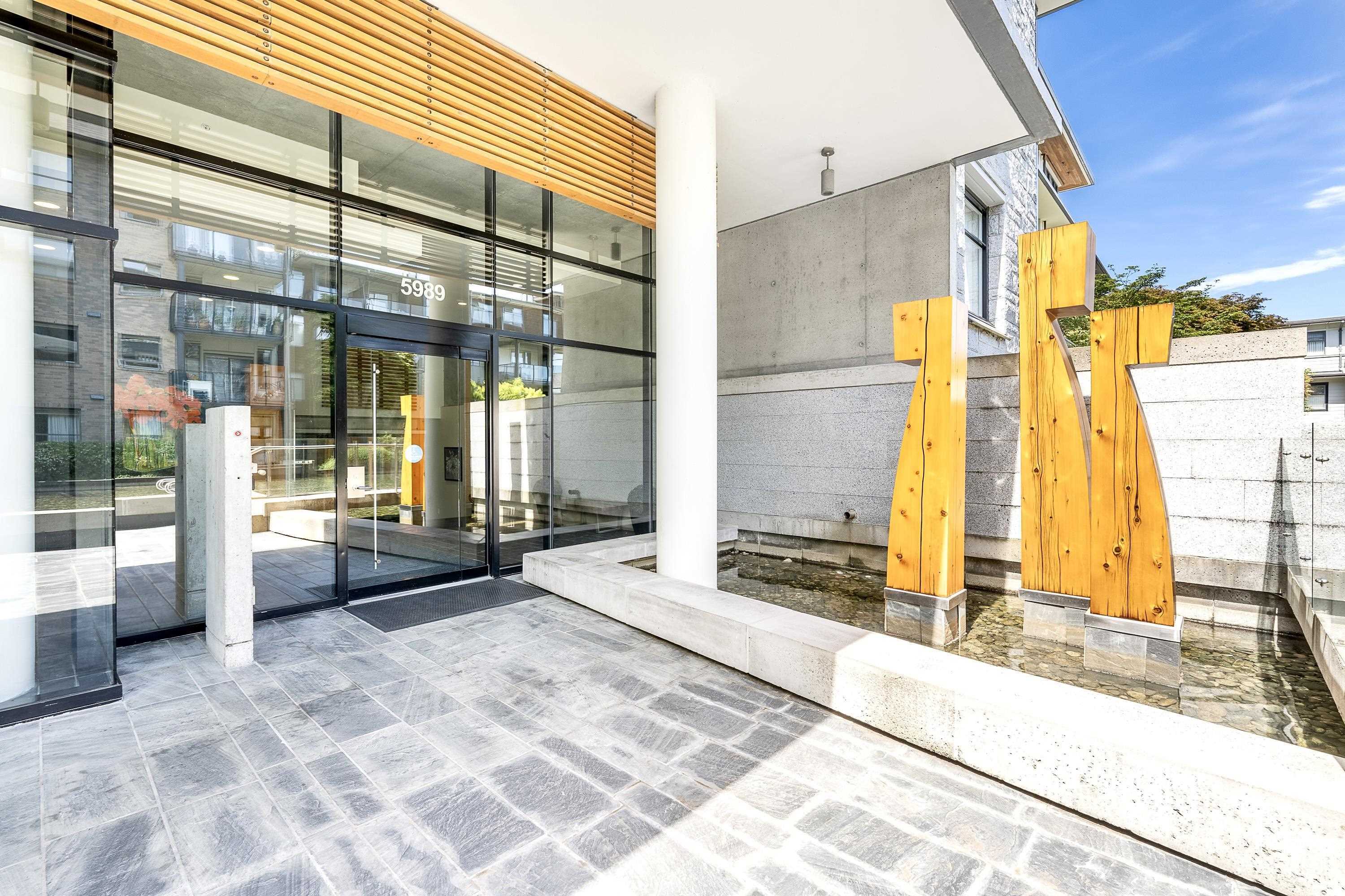 Photo de la propriété: 5989 Iona Drive 210 BC V6T 2L7