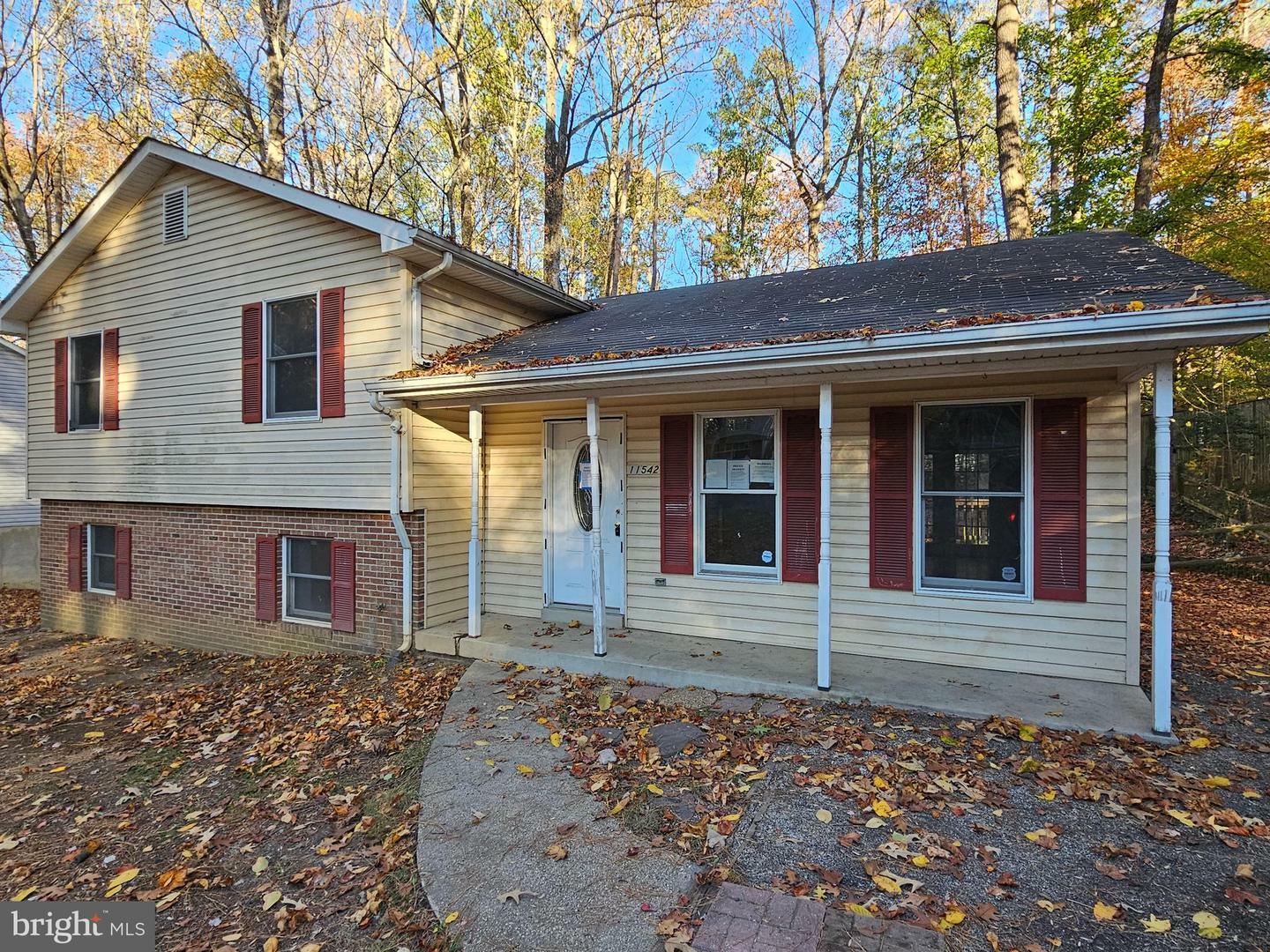 Property Photo:  11542 Tomahawk Trail  MD 20657 