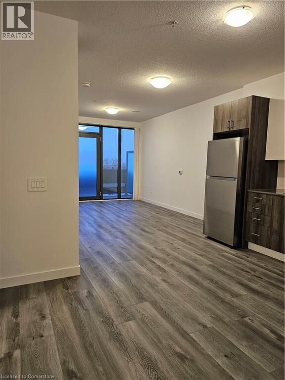 Property Photo: 1434 Highland Road West 706 ON N2N 0C7
