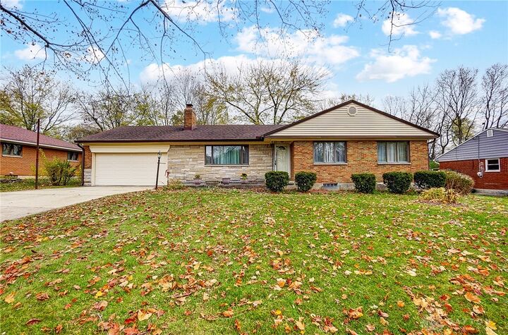 208 Glenview Drive  Dayton OH 45440 photo