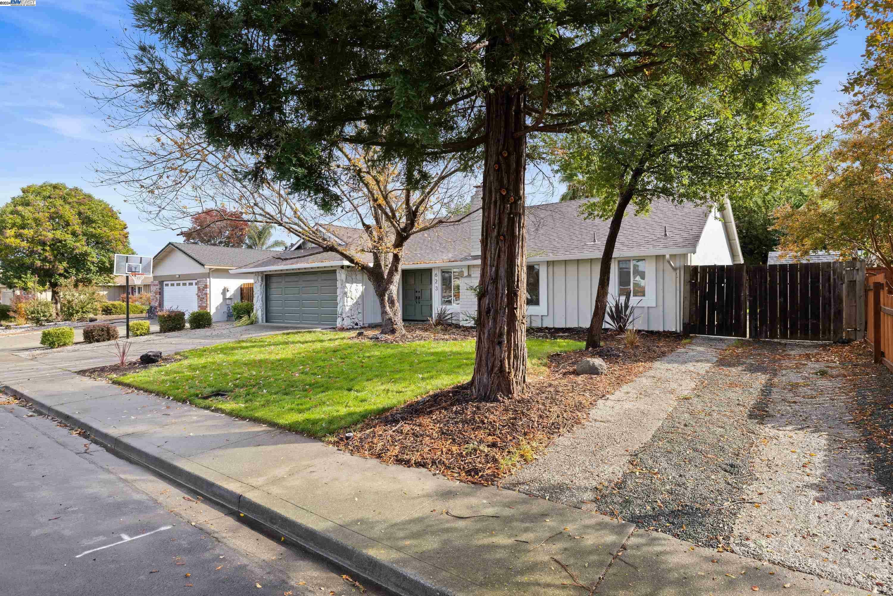 Property Photo:  623 Filbert Ct  CA 94583 