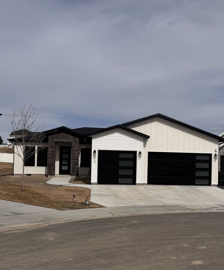 Property Photo:  2905 Aria Way  NV 89801 
