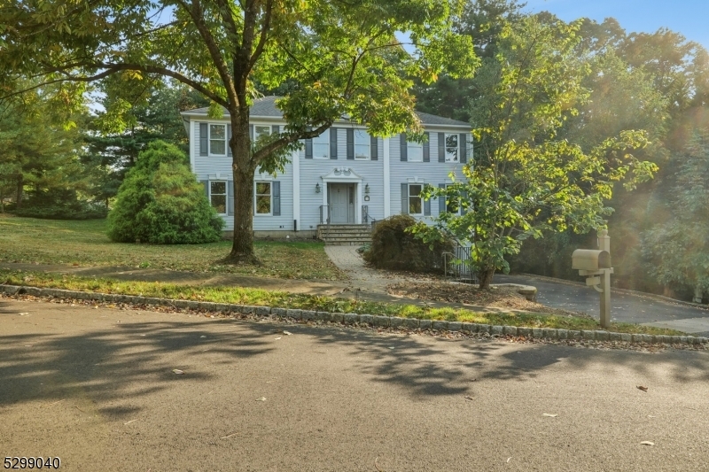 Property Photo:  2 Mary Ct  NJ 07922 