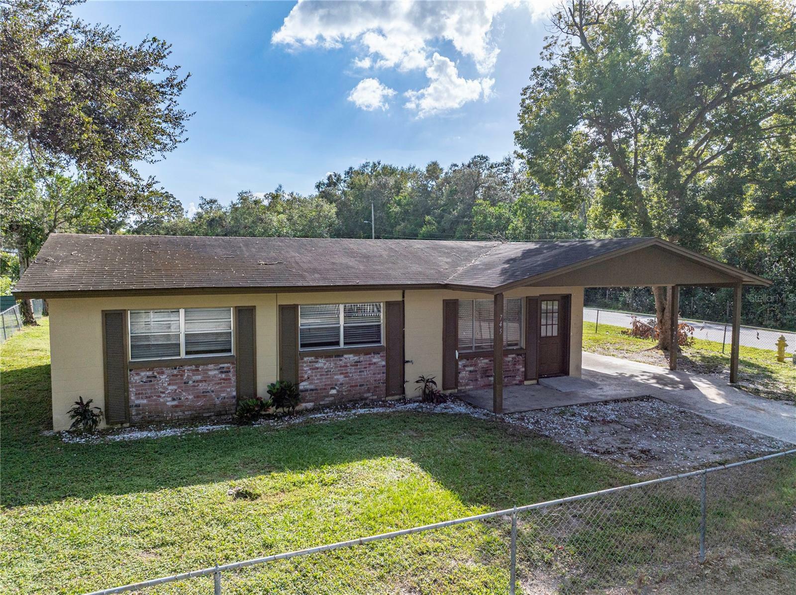 Property Photo:  745 4th Street  FL 33868 