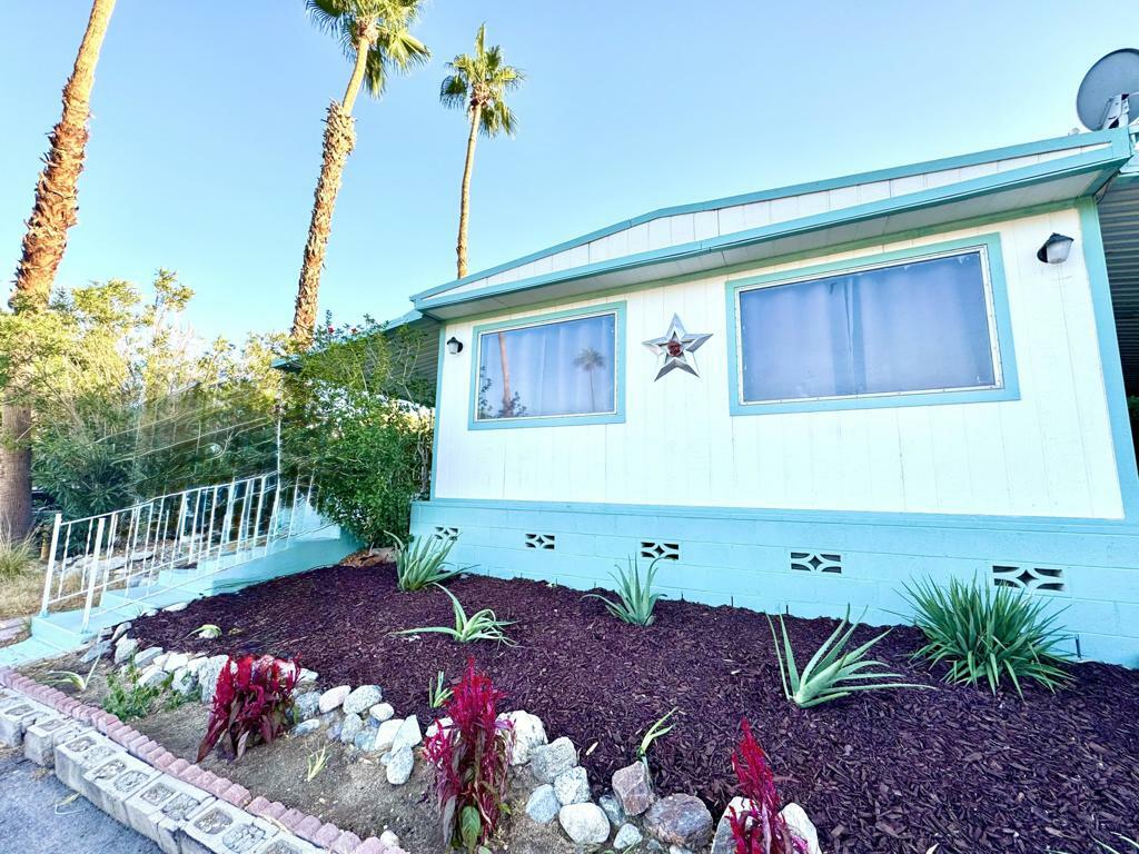 Property Photo:  12 Yucca Lane  CA 92260 