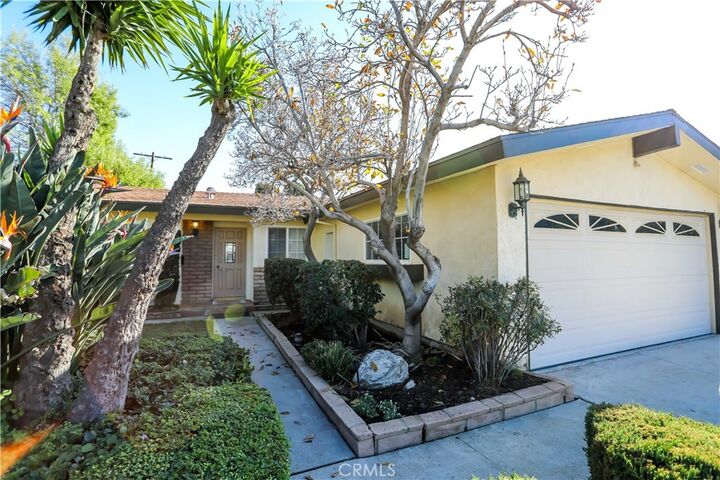 Property Photo:  14942 La Mesa Street  CA 91342 