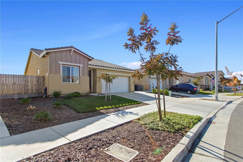 Property Photo:  808 Marybelle Court  CA 95348 