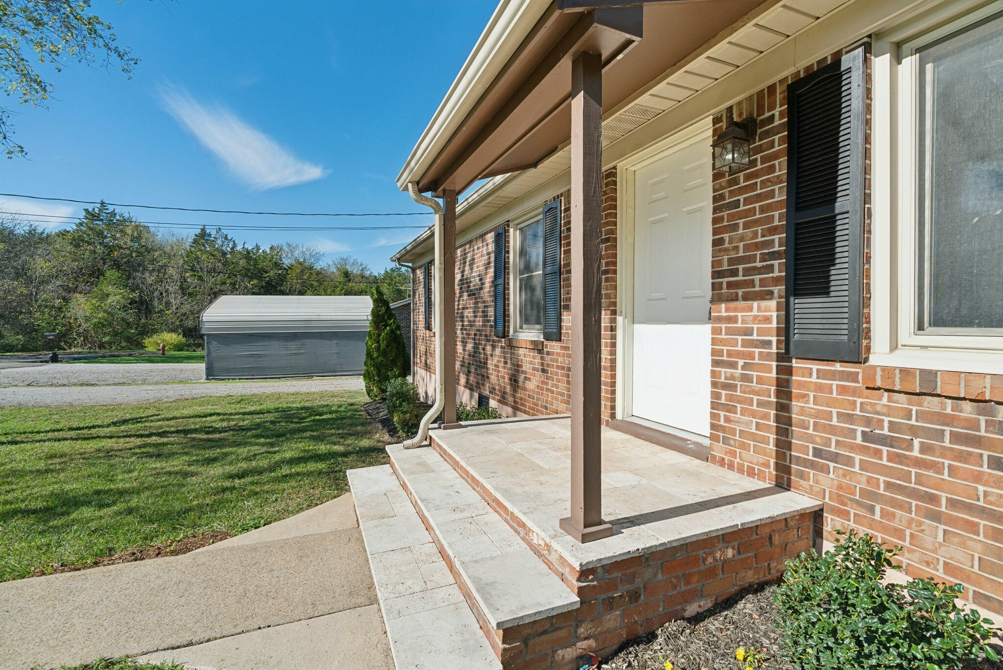 Property Photo:  1220 Apple St  TN 37091 