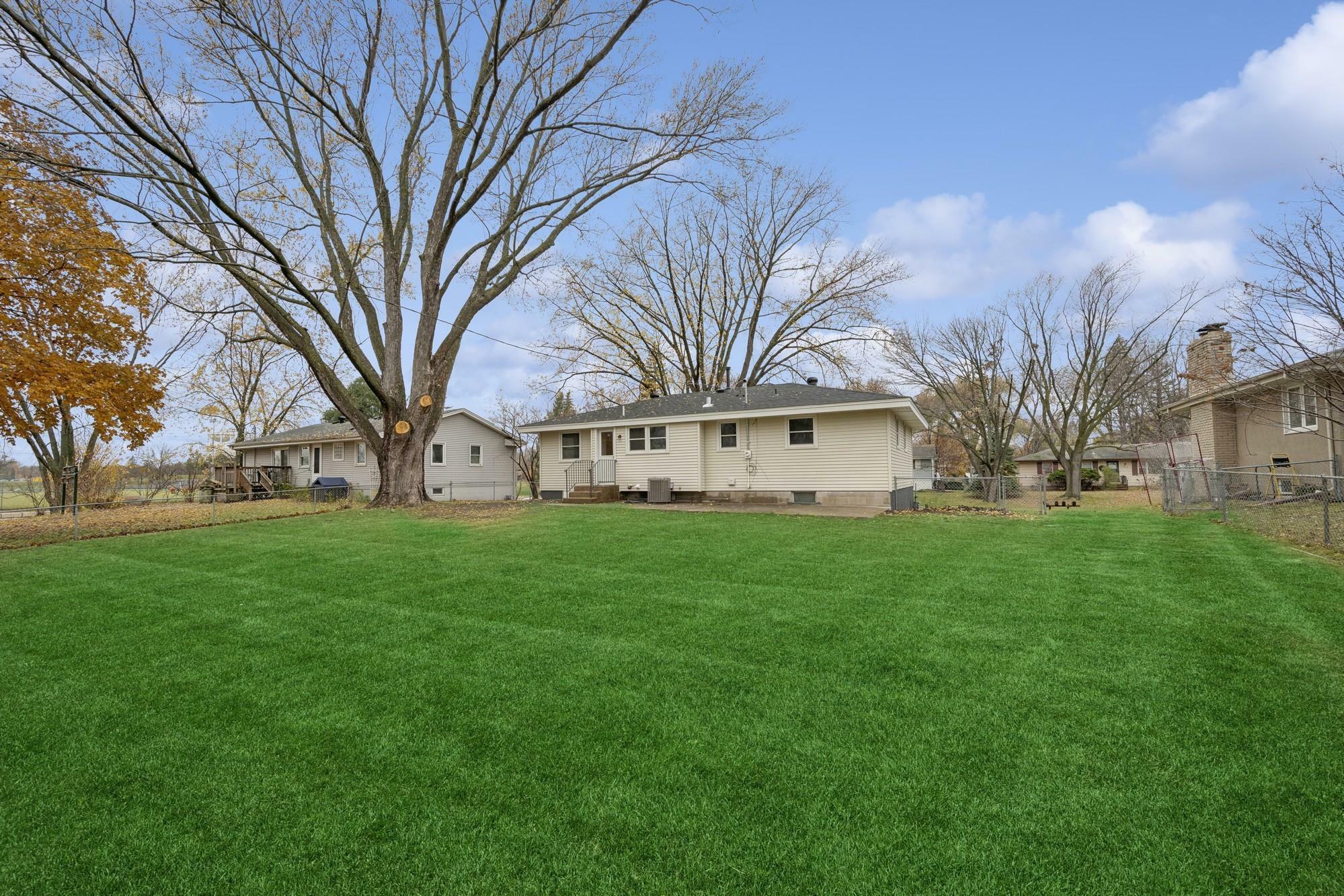 Property Photo:  4908 Yukon Avenue N  MN 55428 