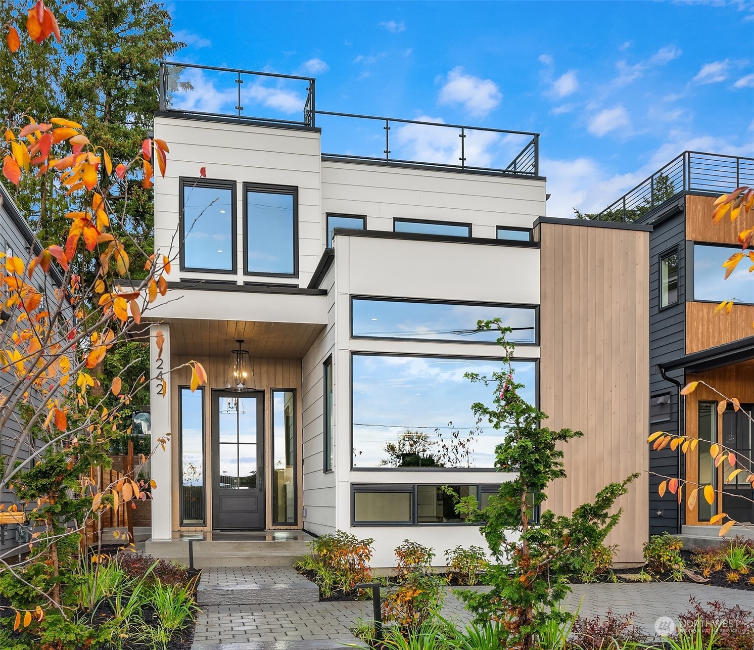 Property Photo: 242 5th Avenue W WA 98033
