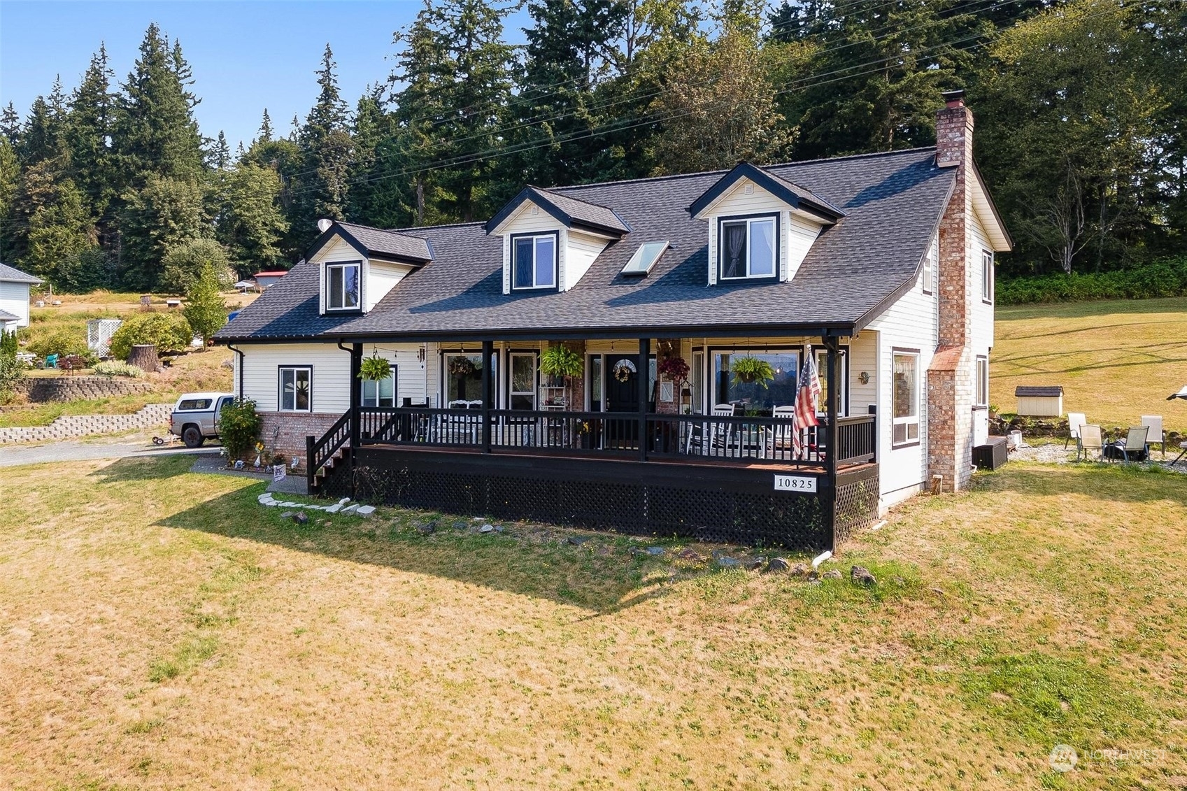 Property Photo:  10825  76th Drive NE  WA 98271 