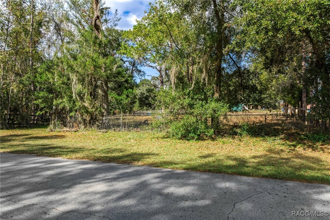 Property Photo:  8151 E Bayberry Lane  FL 34436 