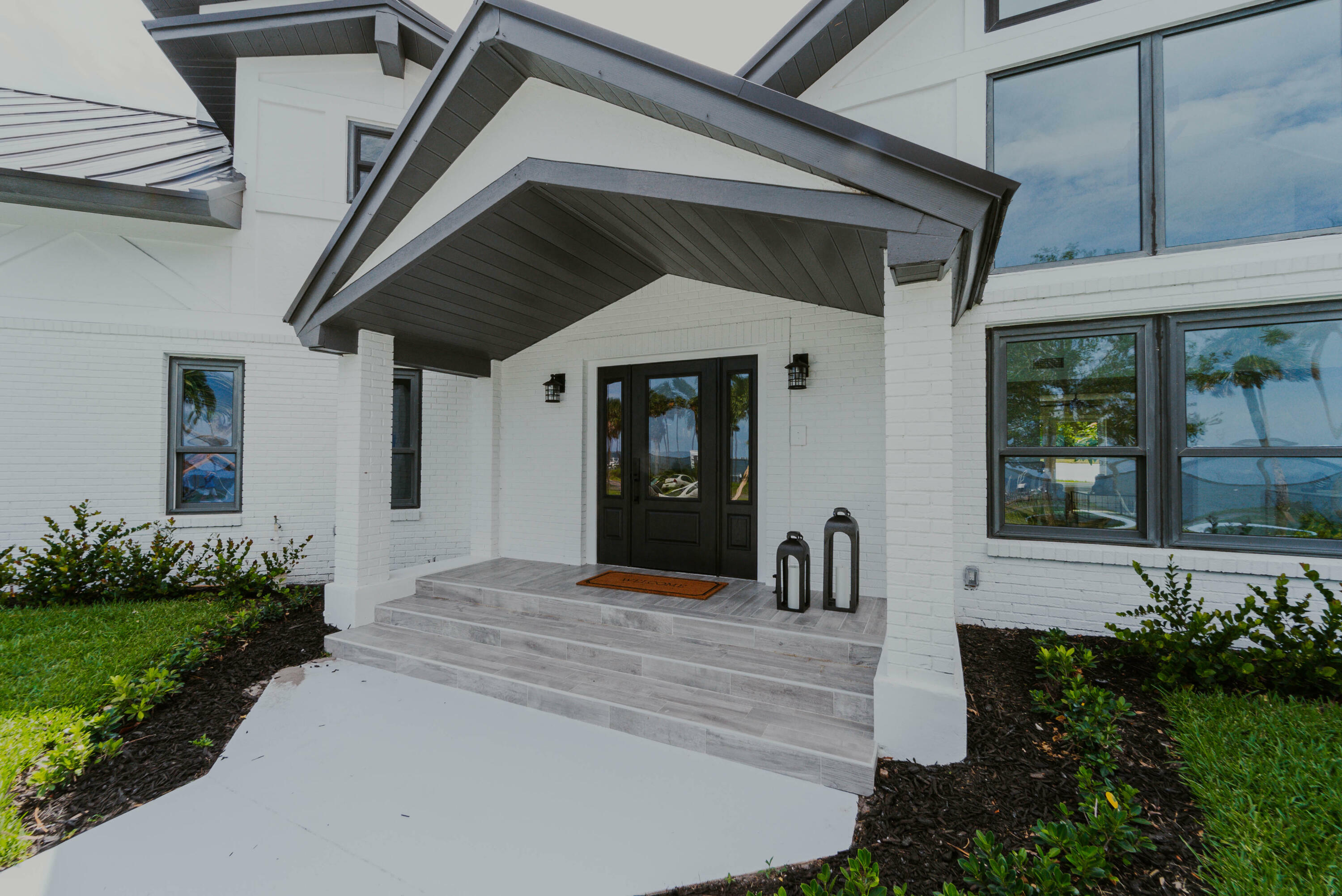 Property Photo:  8111 S Indian River Drive  FL 34982 