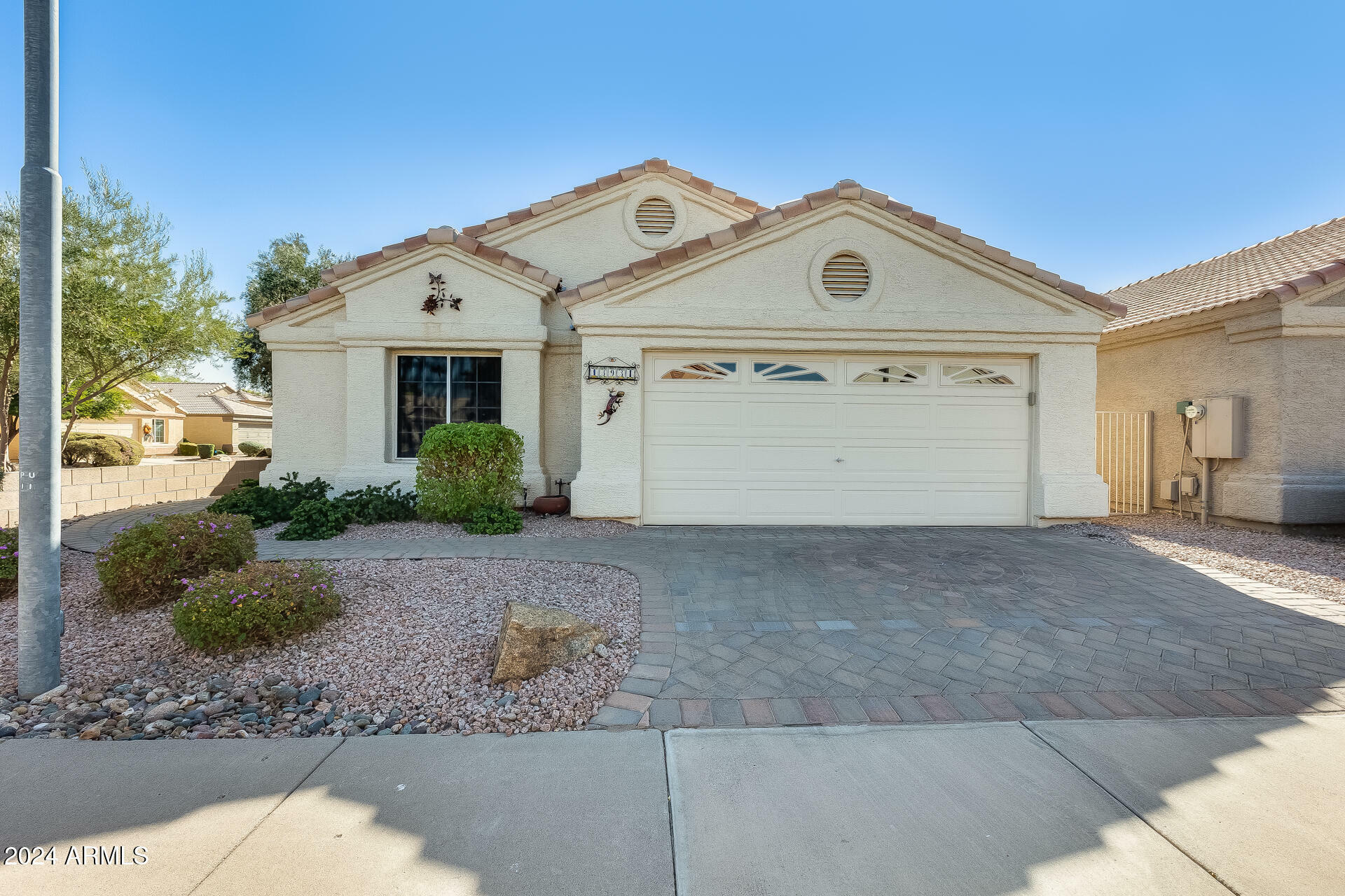 Property Photo:  13931 W Santee Way  AZ 85374 