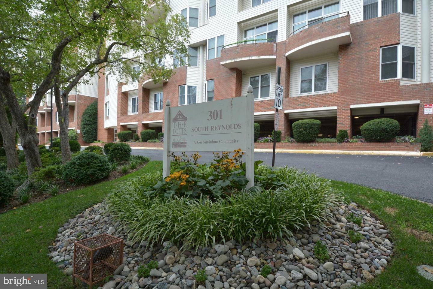 Property Photo:  301 S Reynolds Street 616  VA 22304 