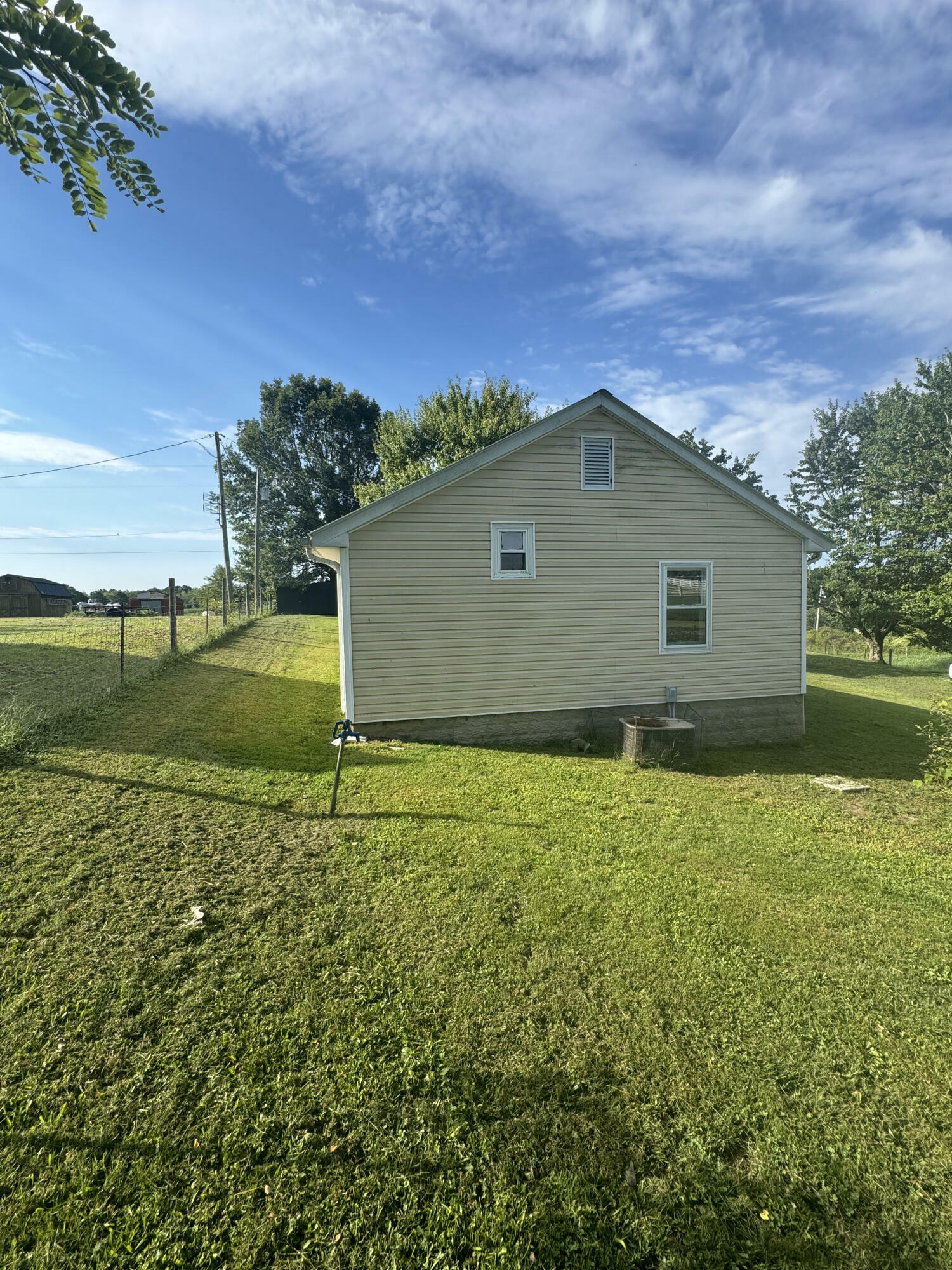 Property Photo:  22 Hughes Fork Rd  KY 40447 