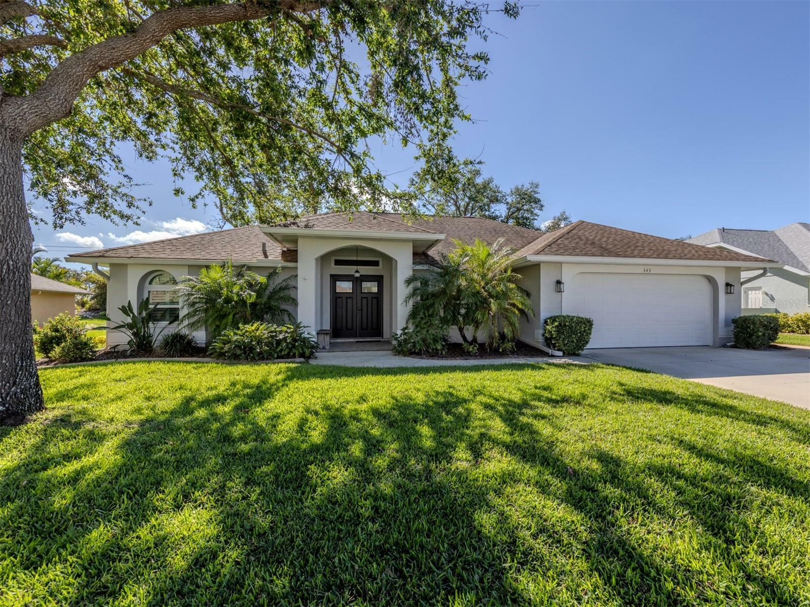 Property Photo: 343 Woodvale Drive FL 34293